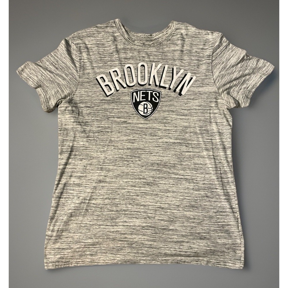 Brooklyn Nets UNK Athletic Workout Short Sleeve T-shirt Gray NBA Logo Large JBHS